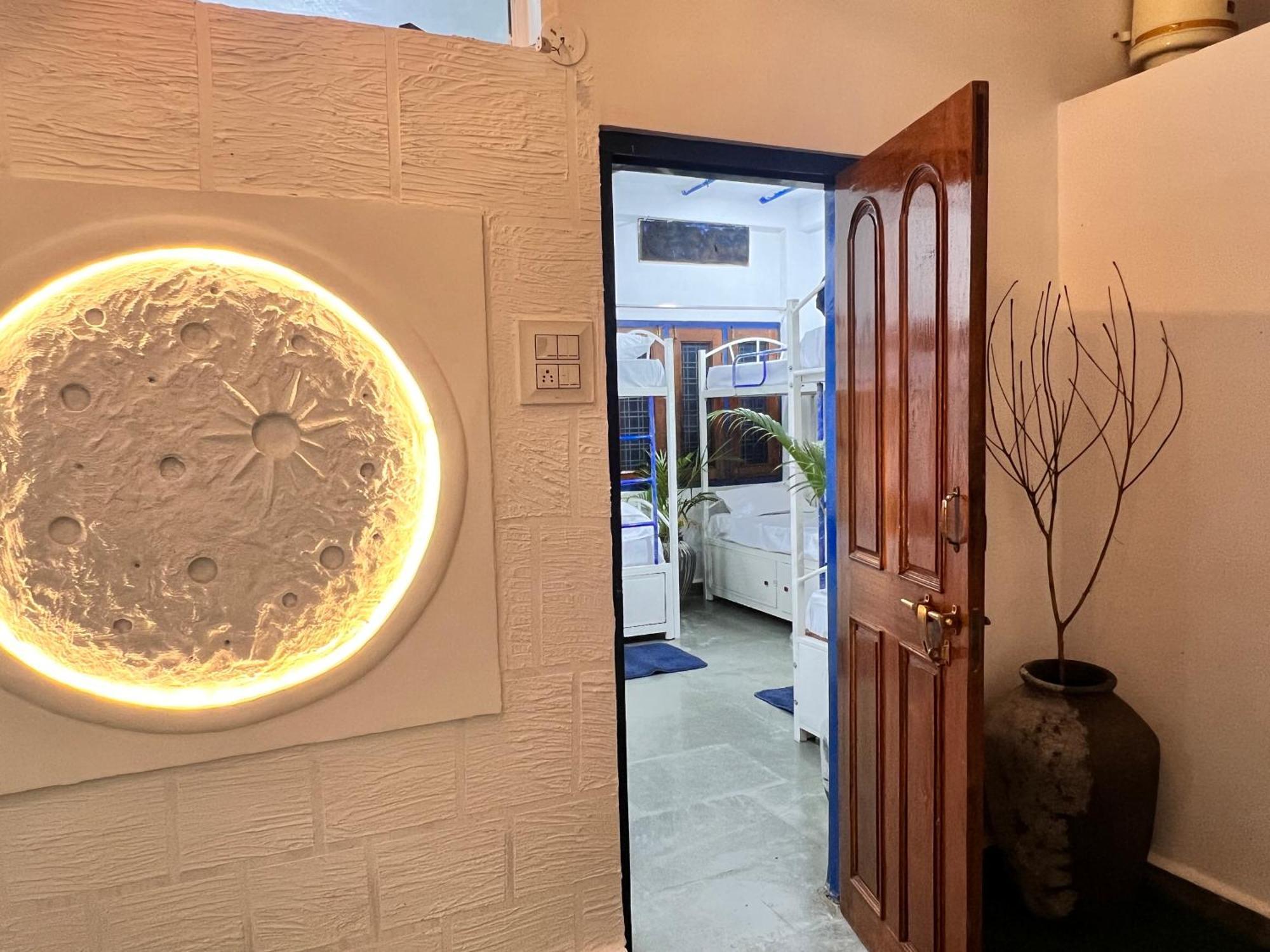 Hostel Pause Ujjain Zewnętrze zdjęcie